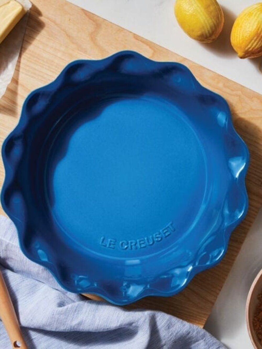Le Creuset Heritage Fluted Pie Dish 23cm 9in - Marseille Blue NWT